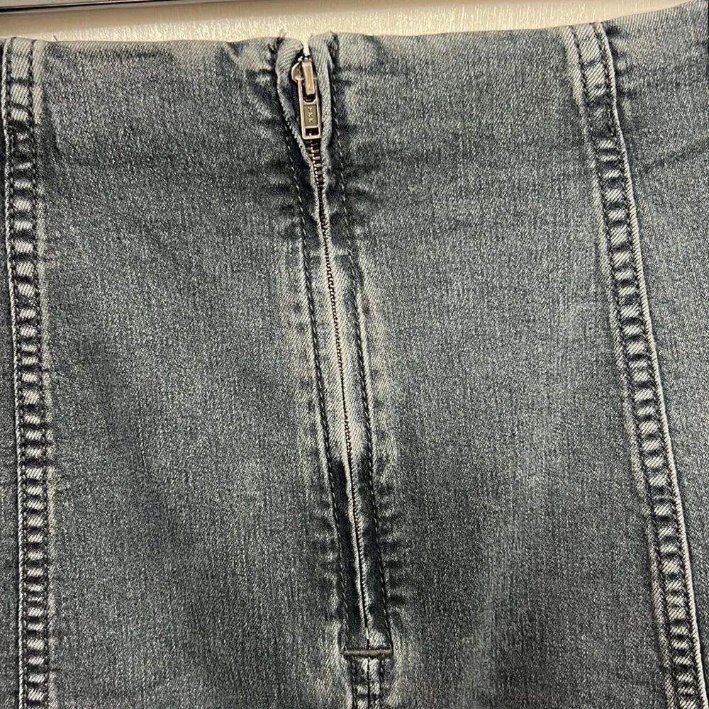 Free People Westminster blue denim skirt Back zipper See measurements